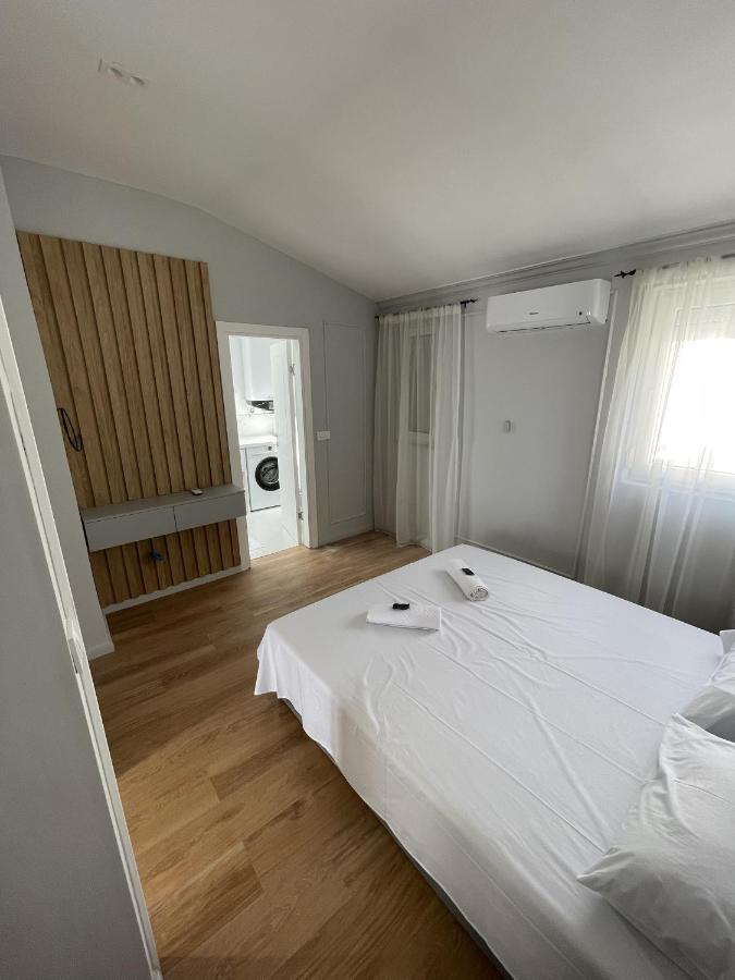 Lungomare Apartments Petrovac 외부 사진